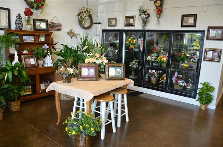 Four Seasons Florist - Clarksville, TN - Thumb 20